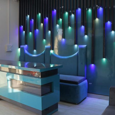 Dolphin Guest House 马图拉 外观 照片